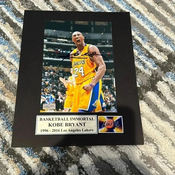 Kobe Bryant Los Angeles Lakers signed photo - Picture 1 of 1